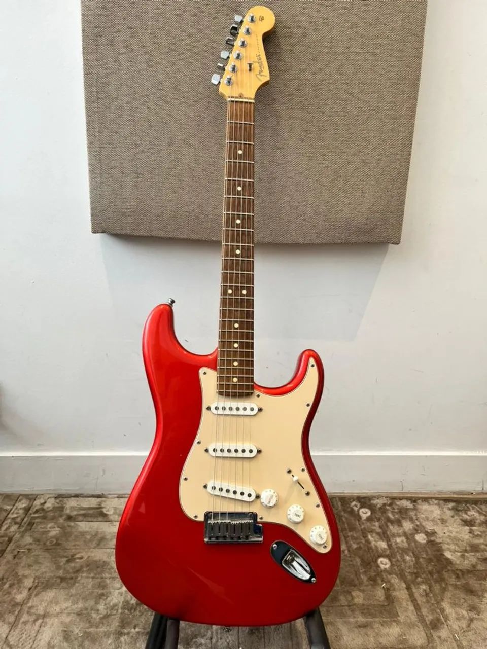 Guitarra Fender Stratocaster - Foto 2