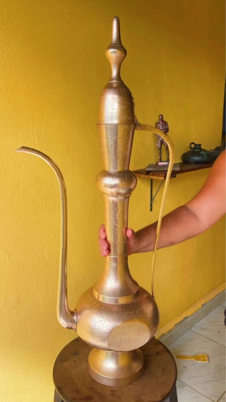 Instagram ? #nido_antiguidades Lindo bule indiano com lindos detalhes a mão  - Foto 2