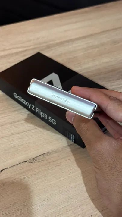Samsung Galaxy Z Flip 3 5G | 256GB | 8GB Ram Creme - Com 3 meses de garantia! Flip3 Até 12 - Foto 5