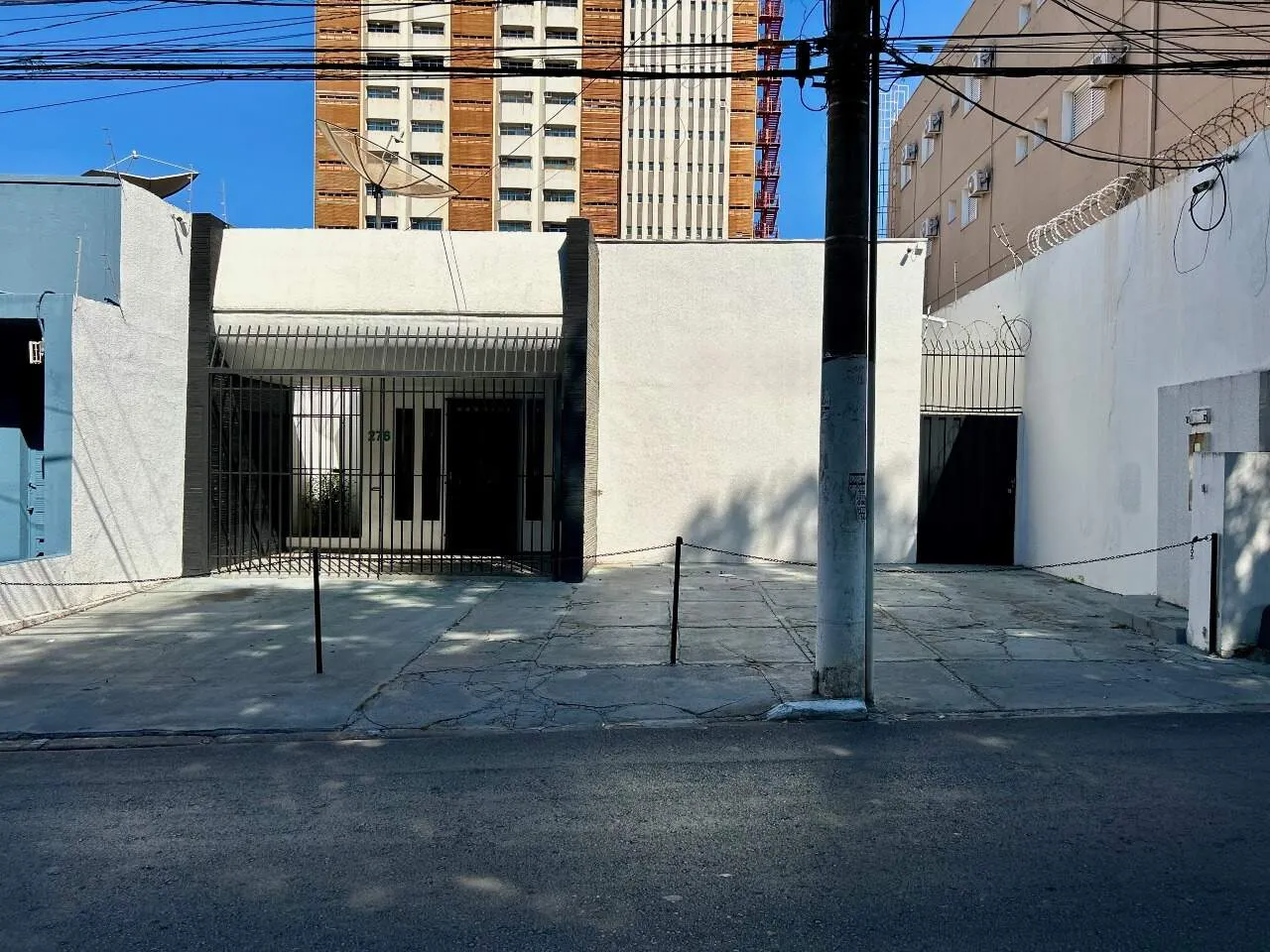 Casa Comercial  222 m² de área construída | 435,05 m² de terreno | Centro de Cuiabá (Rua d