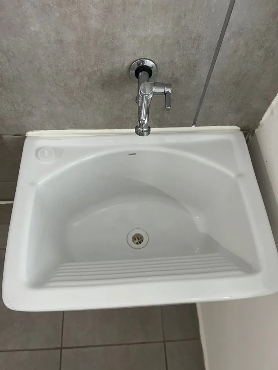 Tanque de porcelana