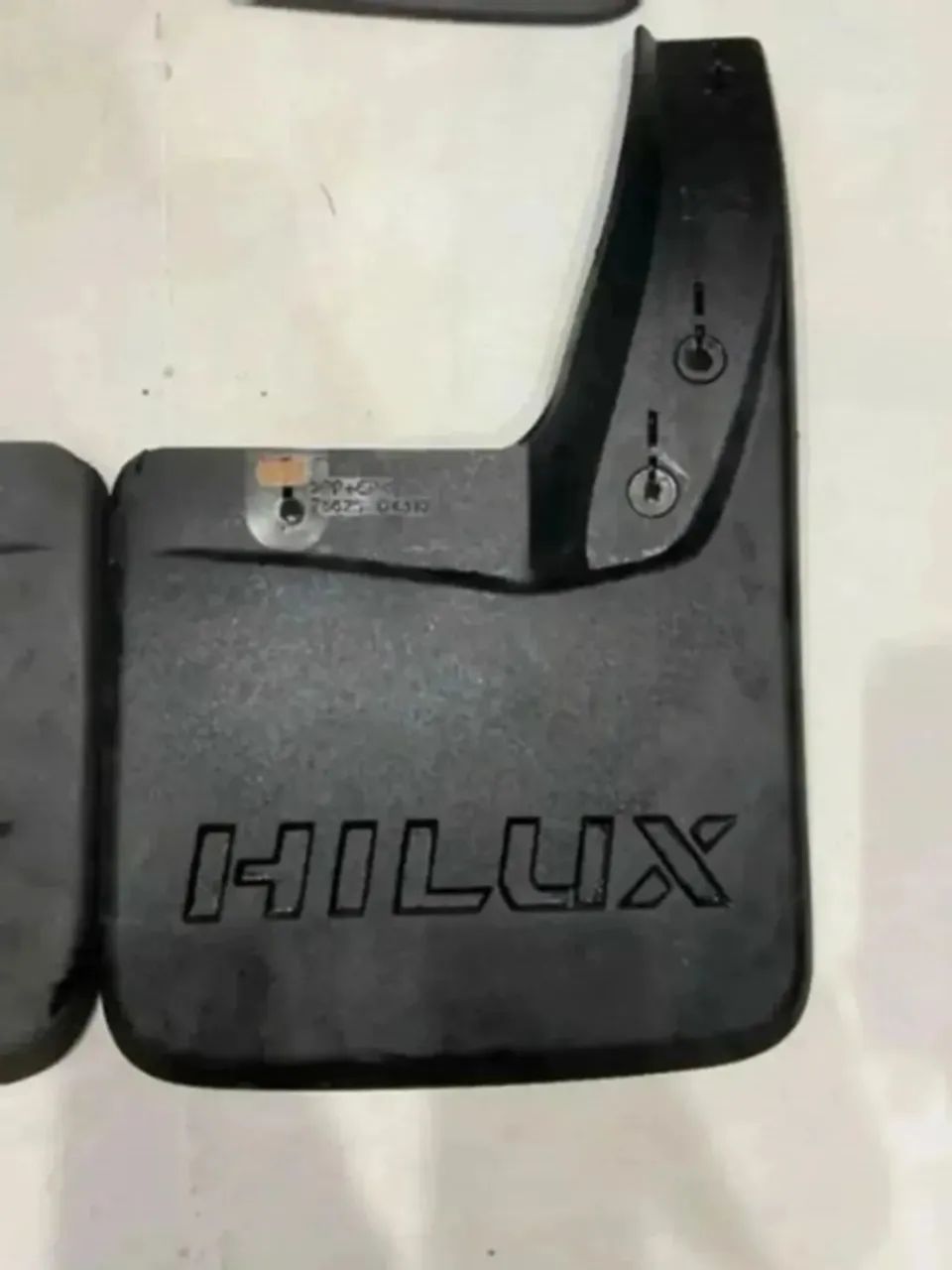 Para-Barro Externo p/ Hilux Original Seminovo (Aceito Cartões, Pix, Dinheiro) - Foto 2