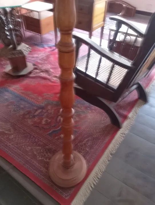 Lustre de madeira antigo - Foto 3