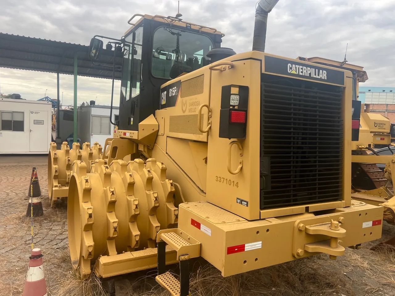 Compactador de Solo Caterpillar 815F 20 TN . - Foto 4