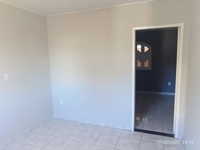 ALUGO CASA (FUNDOS) EM JARDIM DO VALE - 2 QUARTOS - R$ 1.100,00 - Foto 4