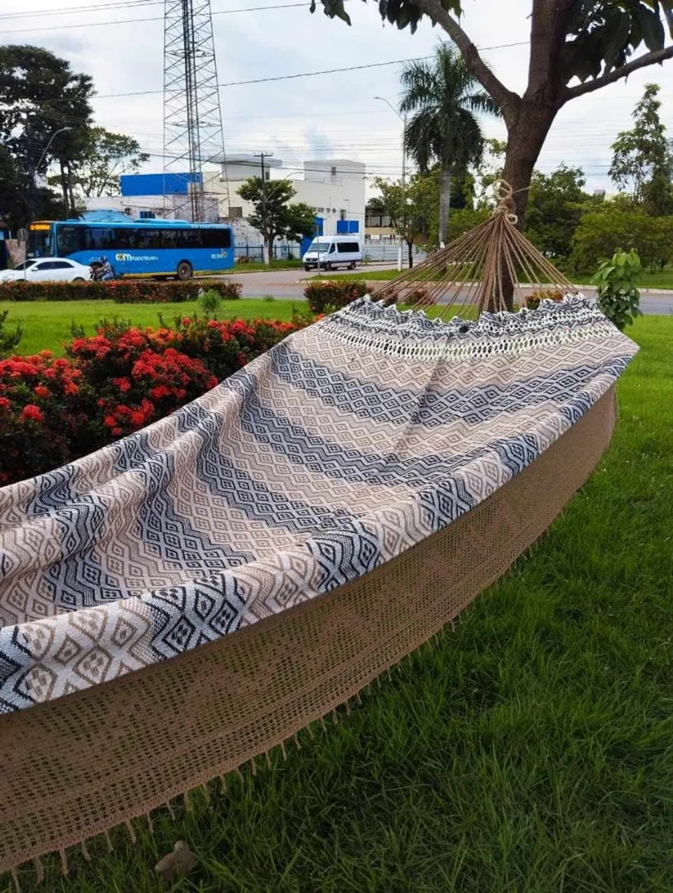 Rede de Descanso Artesanal - Conforto e Estilo para seu Lazer!
