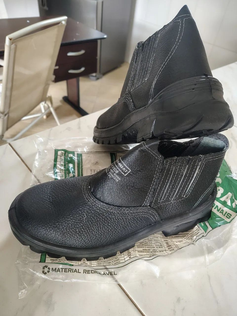 Bota de segurança - Foto 4