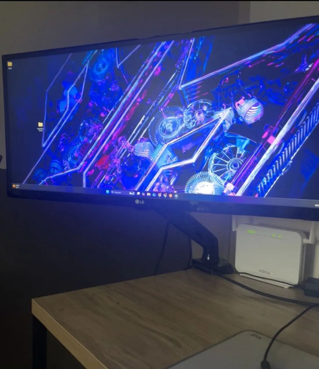Monitor LG UltraWide 29" IPS 2560×1080 + Braço Articulado ELG