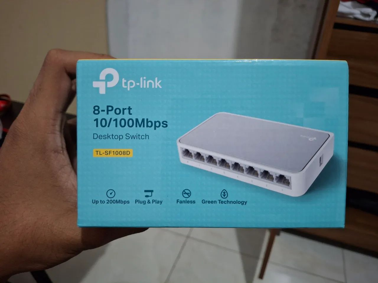 TP-LINK 8-PORT SWITCH64330129269122121