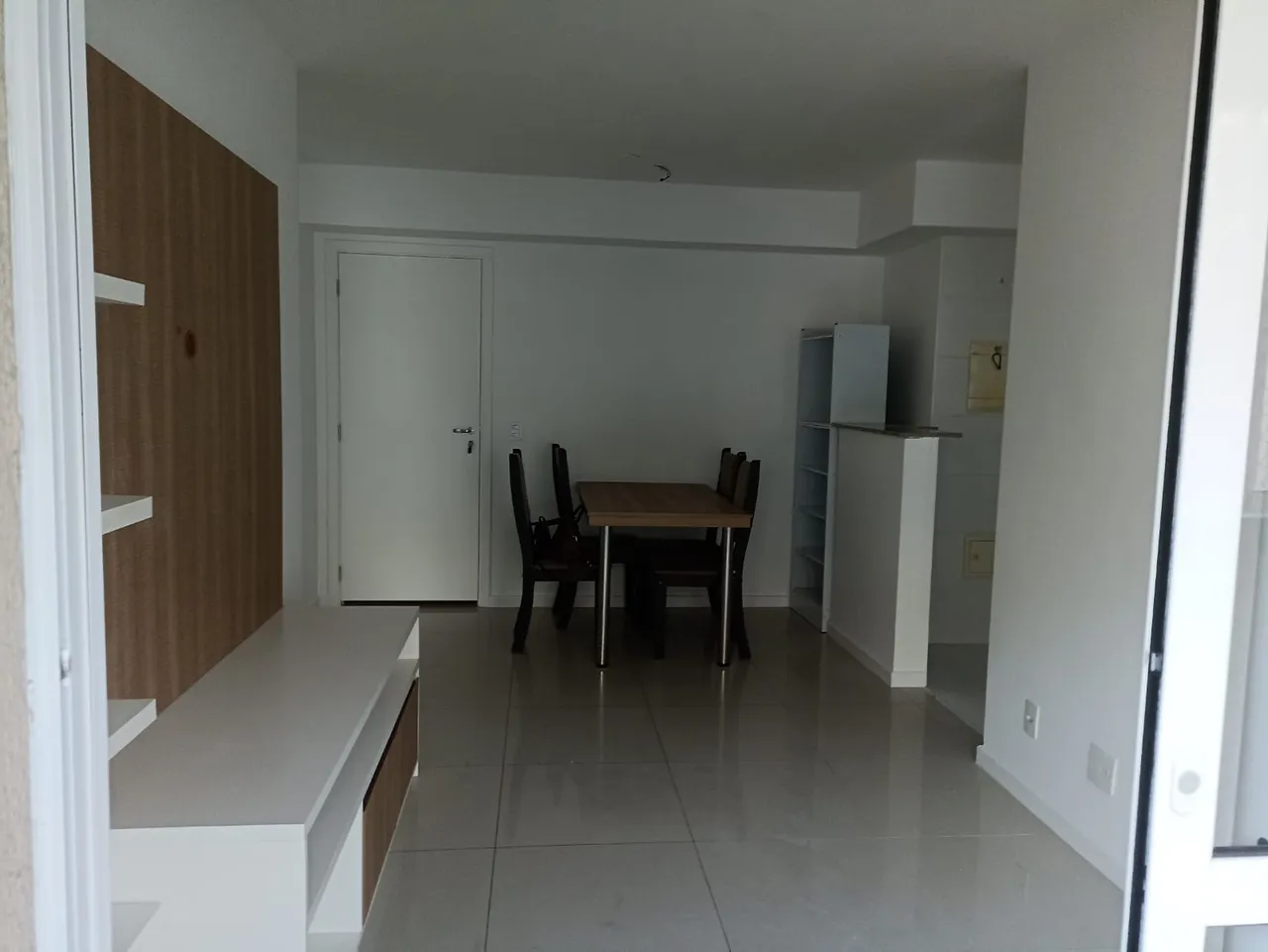 Imóvel para aluguel tem 65 metros quadrados com 2 quartos no Recreio dos Bandeirantes