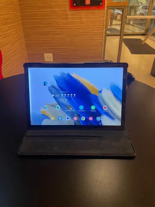 Tablet , Samsung, Wifi, com teclado e mouse 