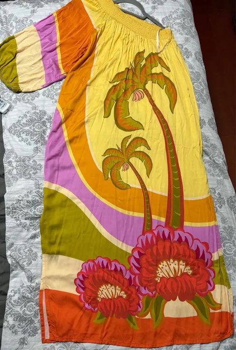 Vestido Farm ombro só P( VESTE M PERFEITAMENTE) - Foto 4