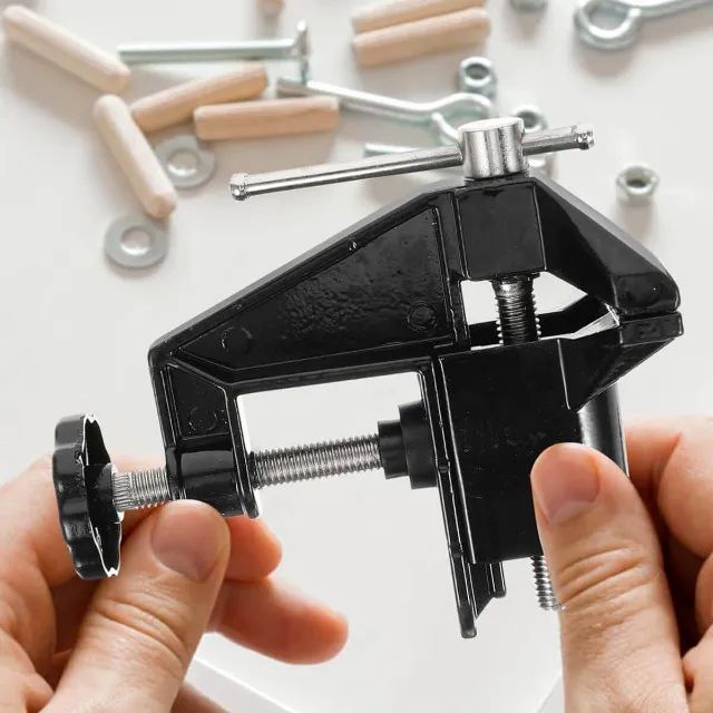Morsa para Bancada Ajustavel Torno de Mesa [Excelente Produto] - Foto 6