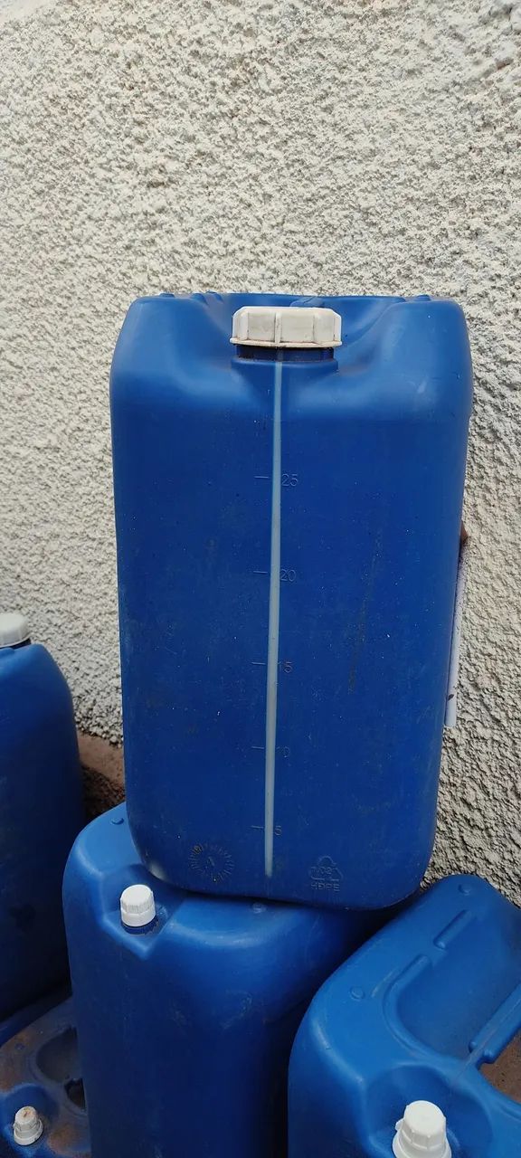 Tanques azuis para água - Foto 4