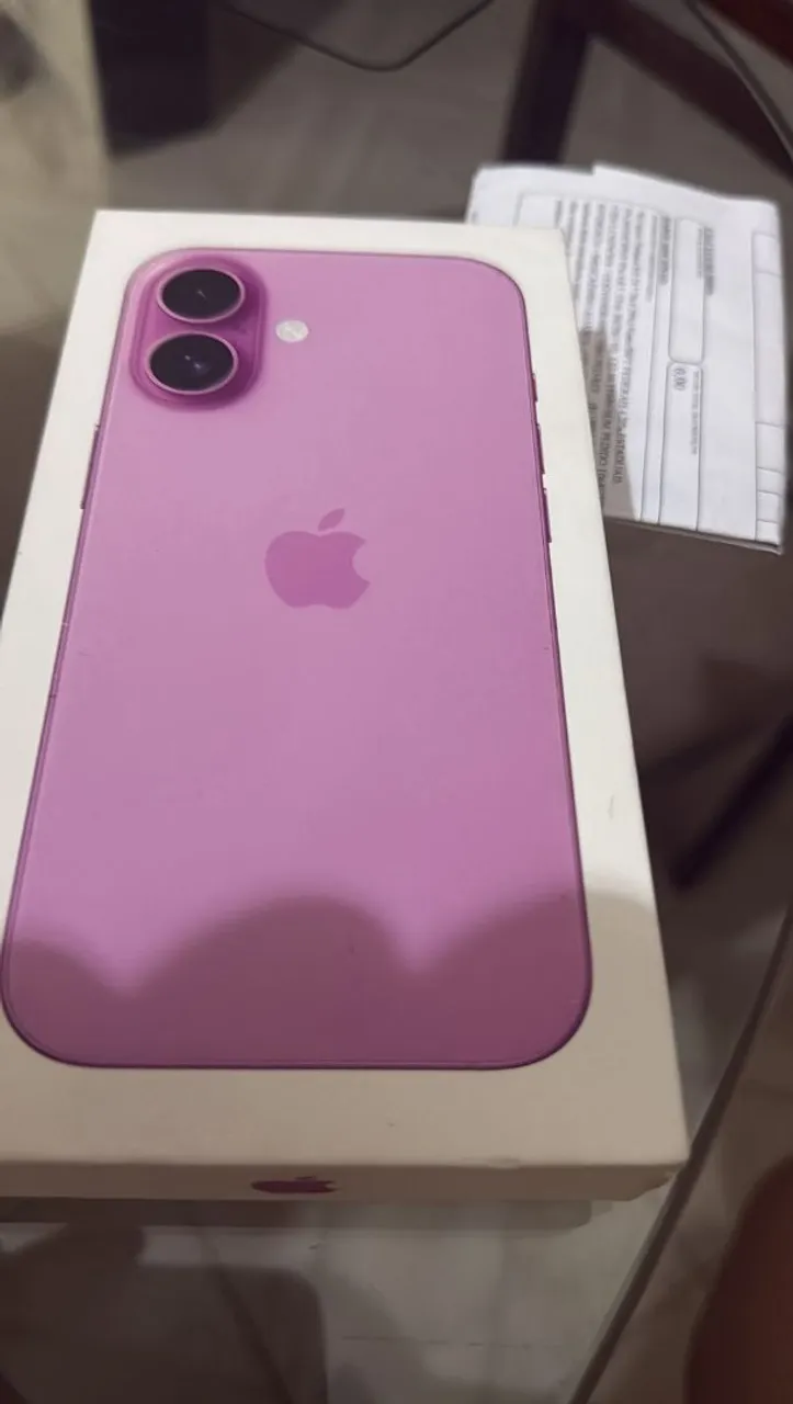iPhone 16 128GB LACRADO NF 1 ANO DE GARANTIA APPLE