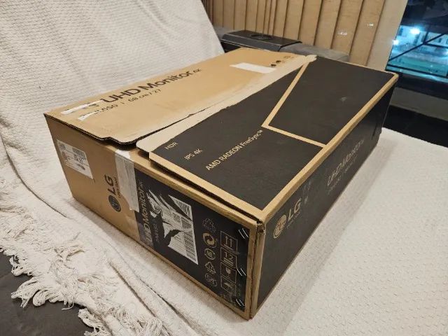 Monitor LG 4K UHD 27" - LG 27UL650-W - Foto 4