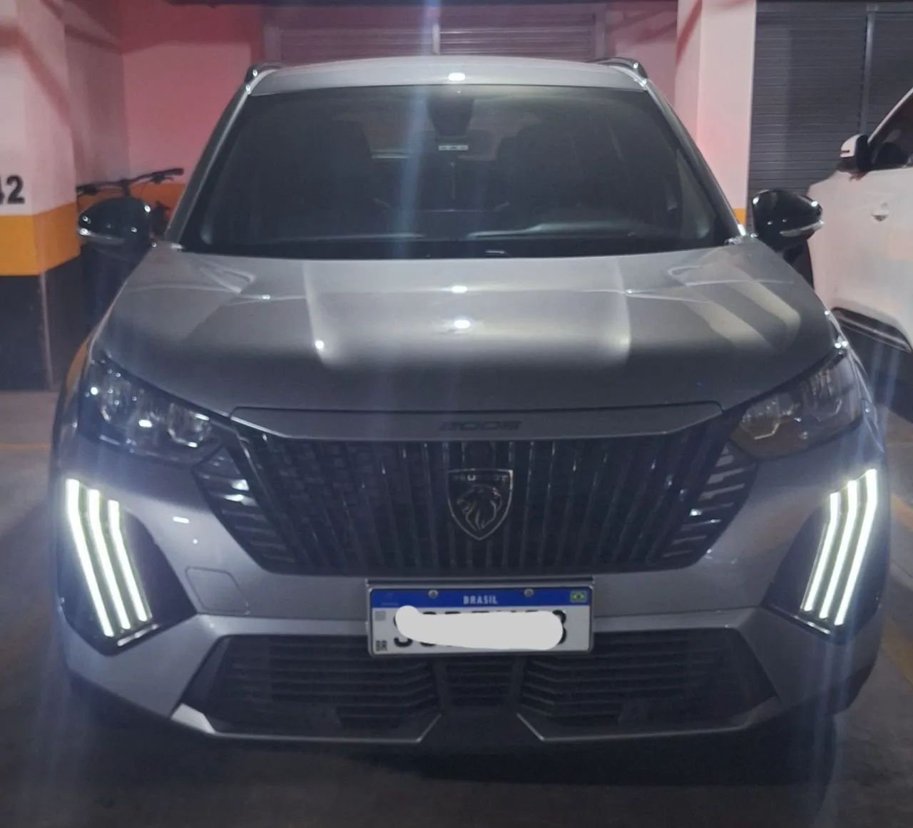 PEUGEOT 2008 ALLURE | 24/25