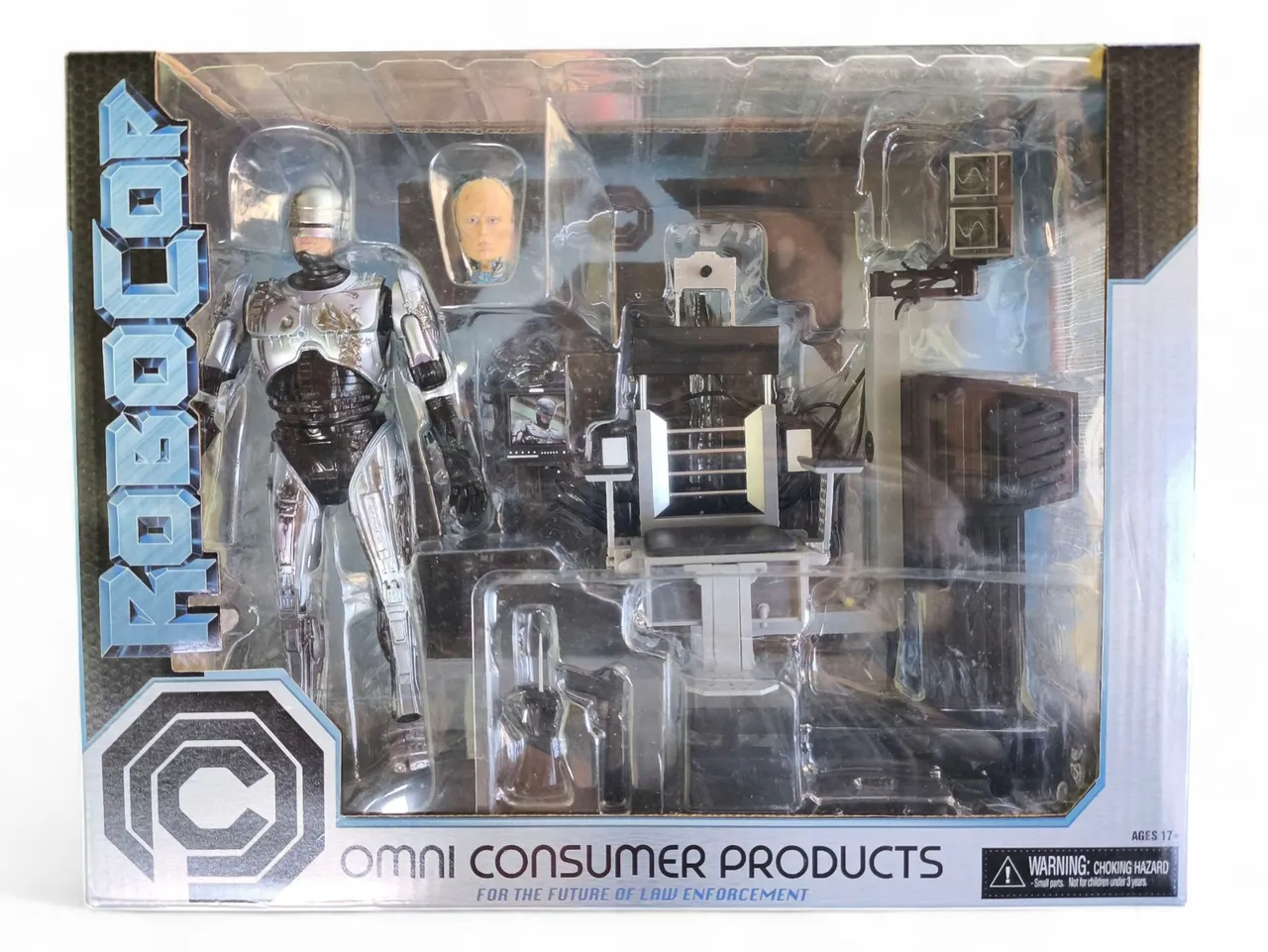 Ultimate RoboCop Battle Damaged With Chair Neca