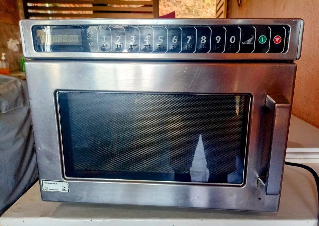 Micro-ondas Menumaster MDC212B 2100W