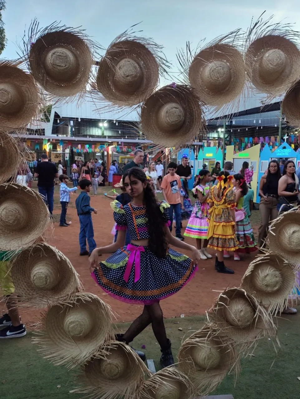 Vestido Junino / quadrilha veste de 10 a 12 anos usado uma vez