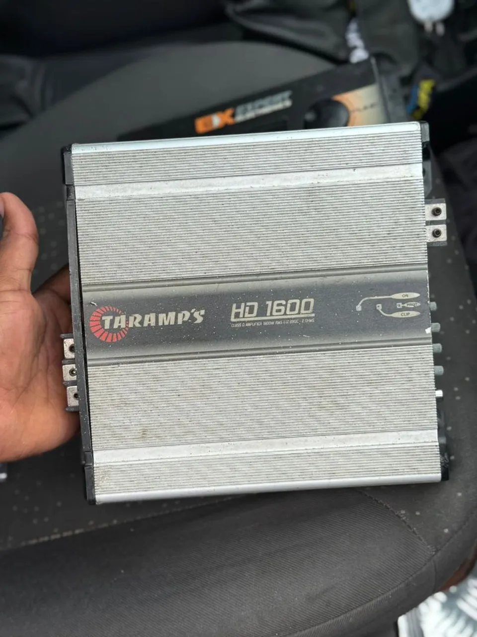Amplificador Taramps HD 1600 2 hmos