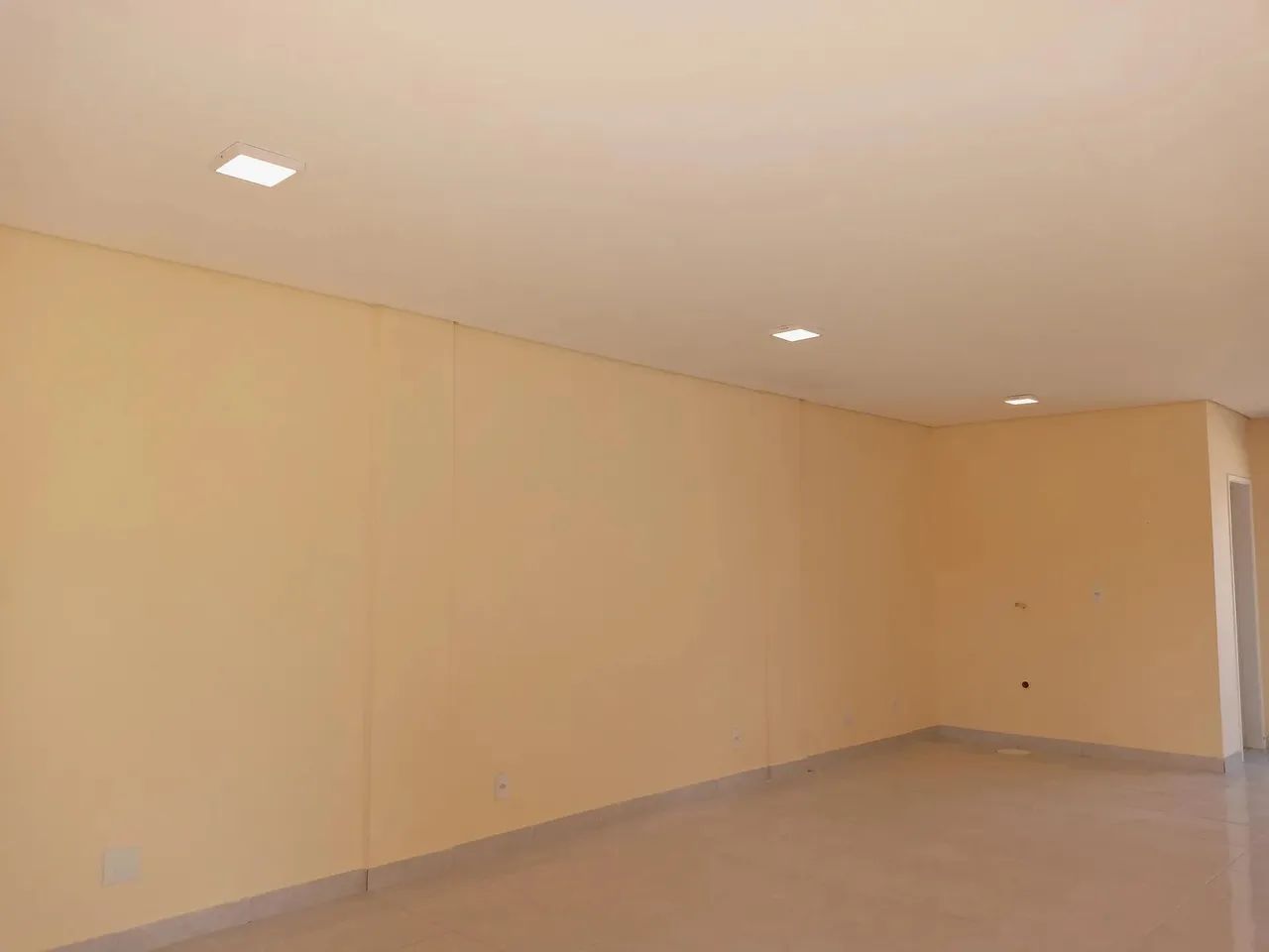 Aluguel de 02 Lojas na Comercial QN 408 Com 100m² Samambaia Norte - Foto 3