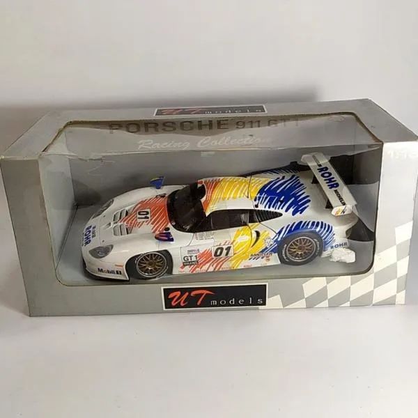 MINIATURA UT MODELS PORSCHE 911 GT 1 número 01 - RACING COLLECTION