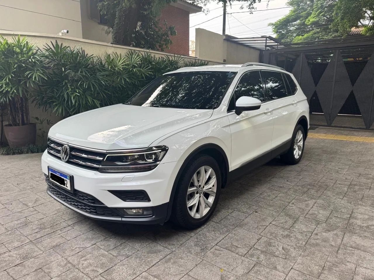 VW Tiguan Comfortline Allspace 7 lugares 2018