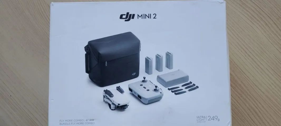 Drone DJI Mini 2 Fly More Combo