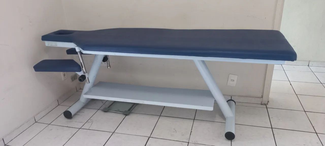 Mesa de atendimento fisioterapia/ massagem- Usada - Foto 3