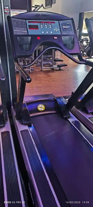 Esteiras LIFE FITNESS - Foto 3