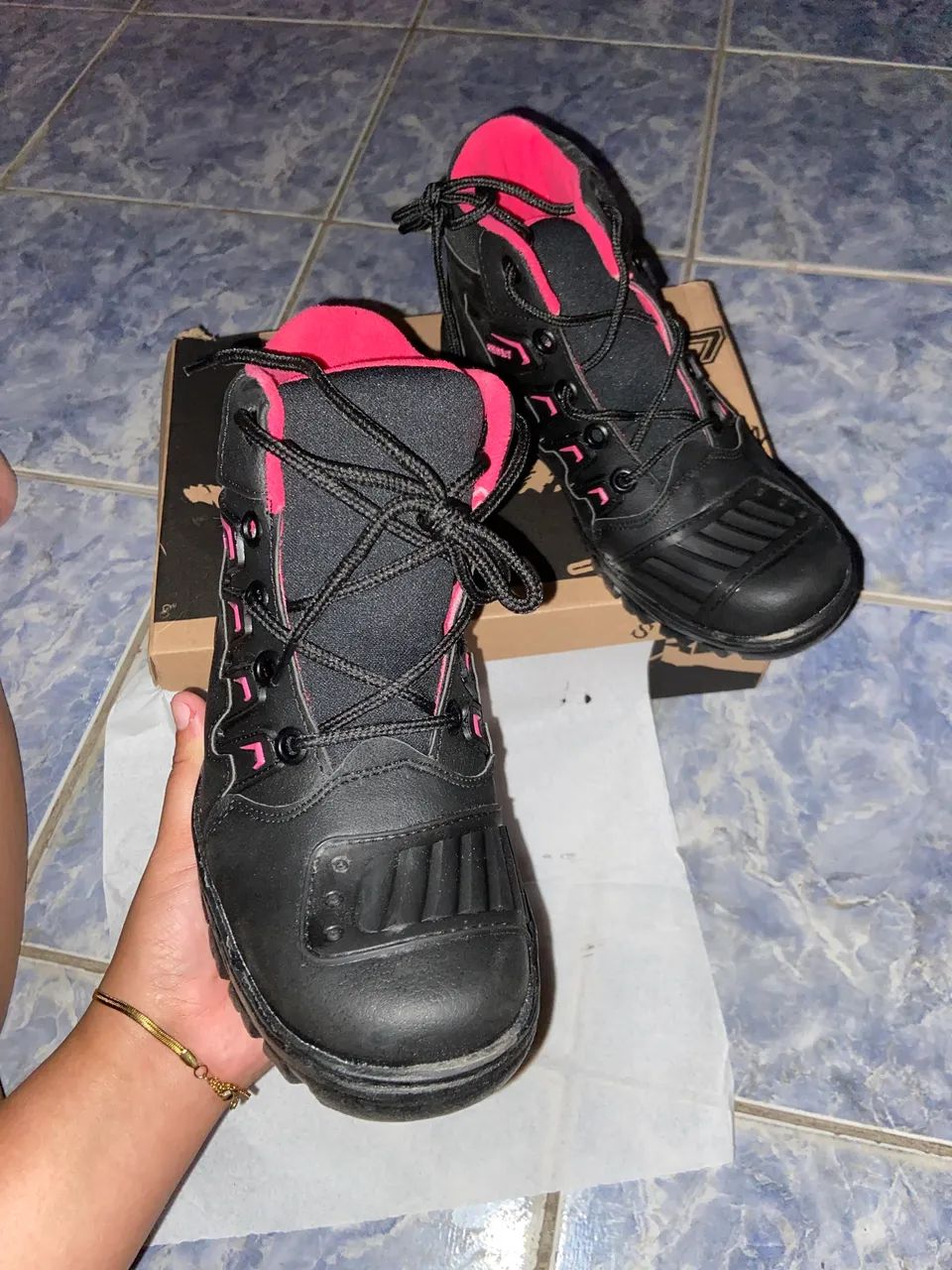 Bota feminina  - Foto 4