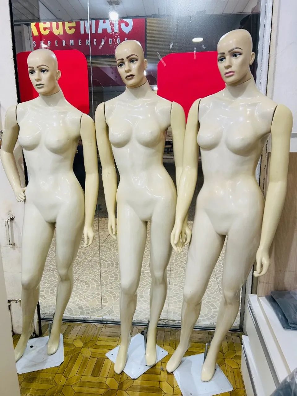 Manequin feminino