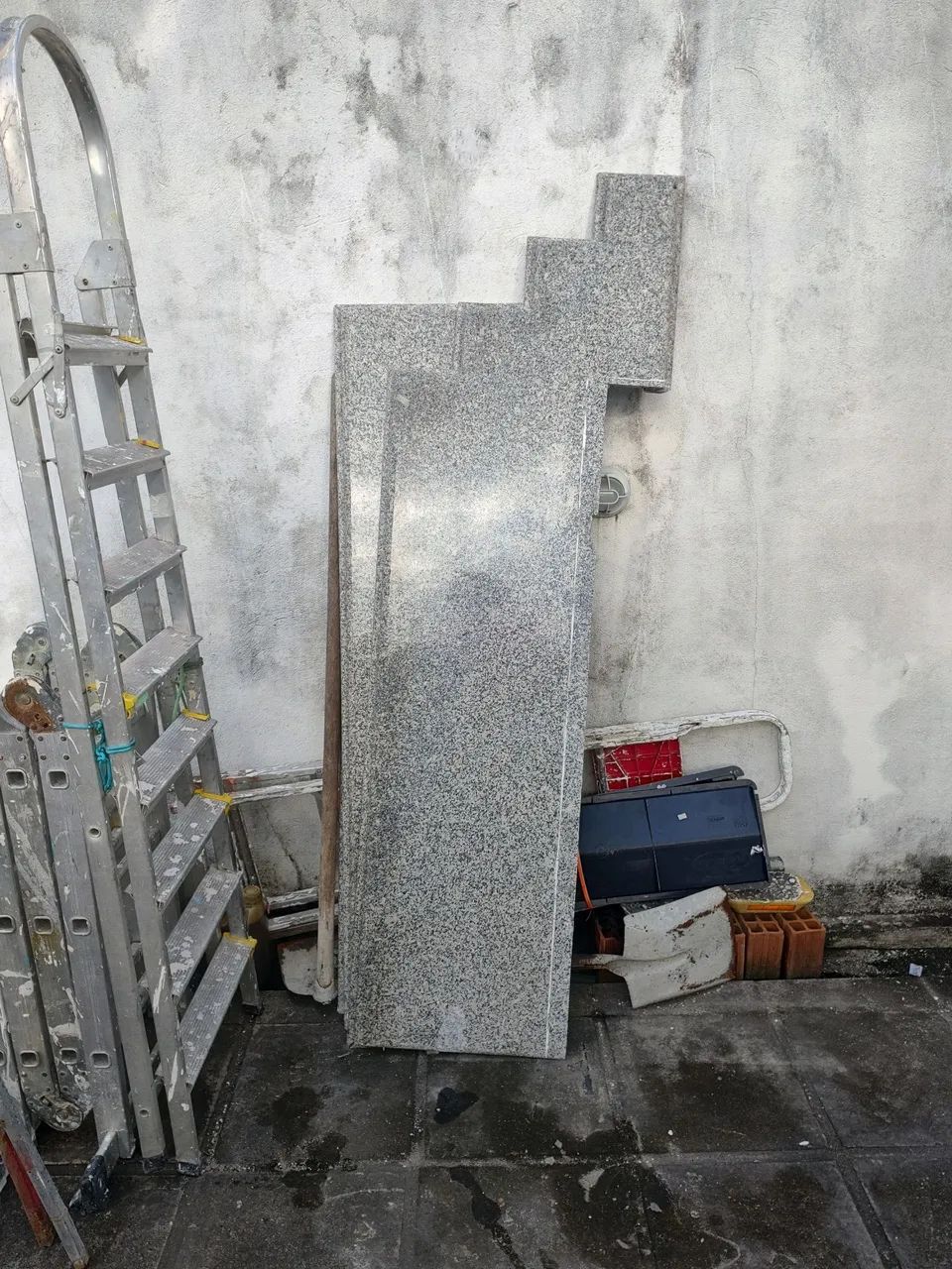 Bancadas de granito.