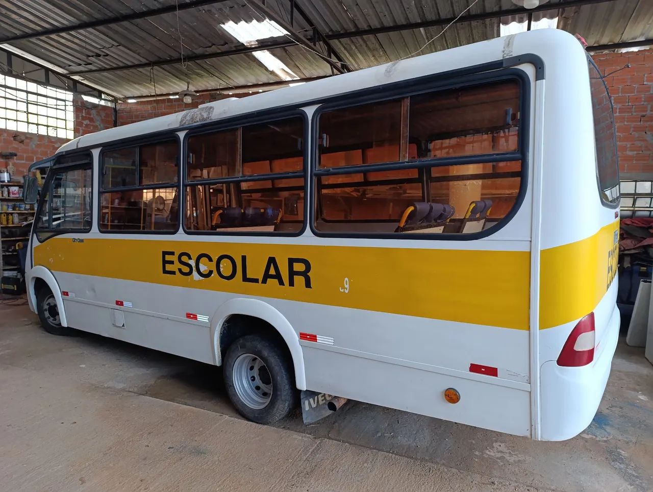 Vendo micro ônibus Iveco dayl - Foto 2