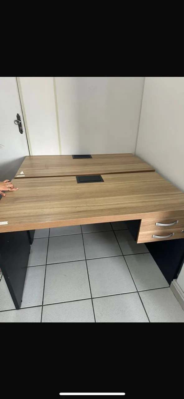 Mesa de Escritório Dupla com Gavetas