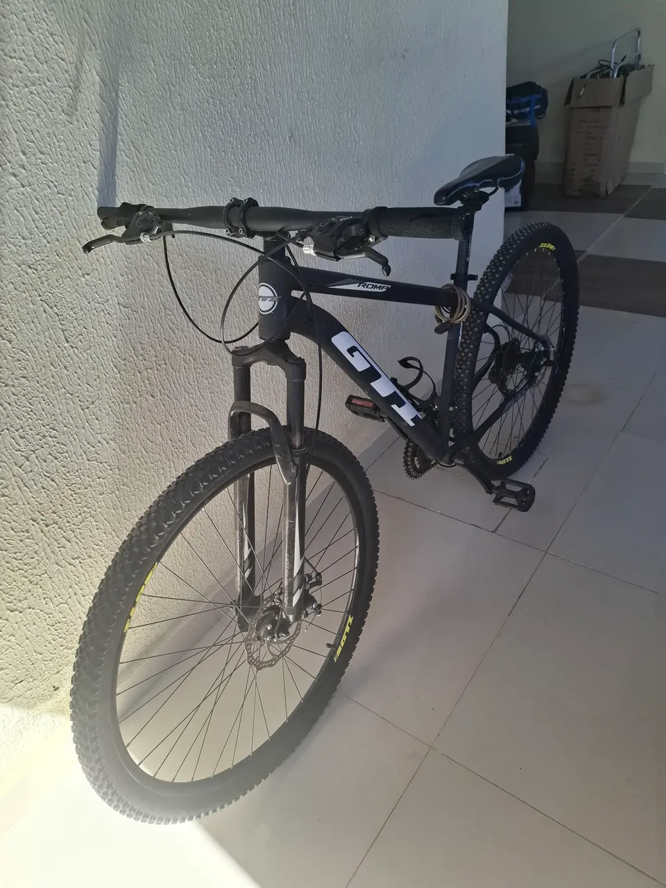 Bicicleta GT Roma - Aro 29