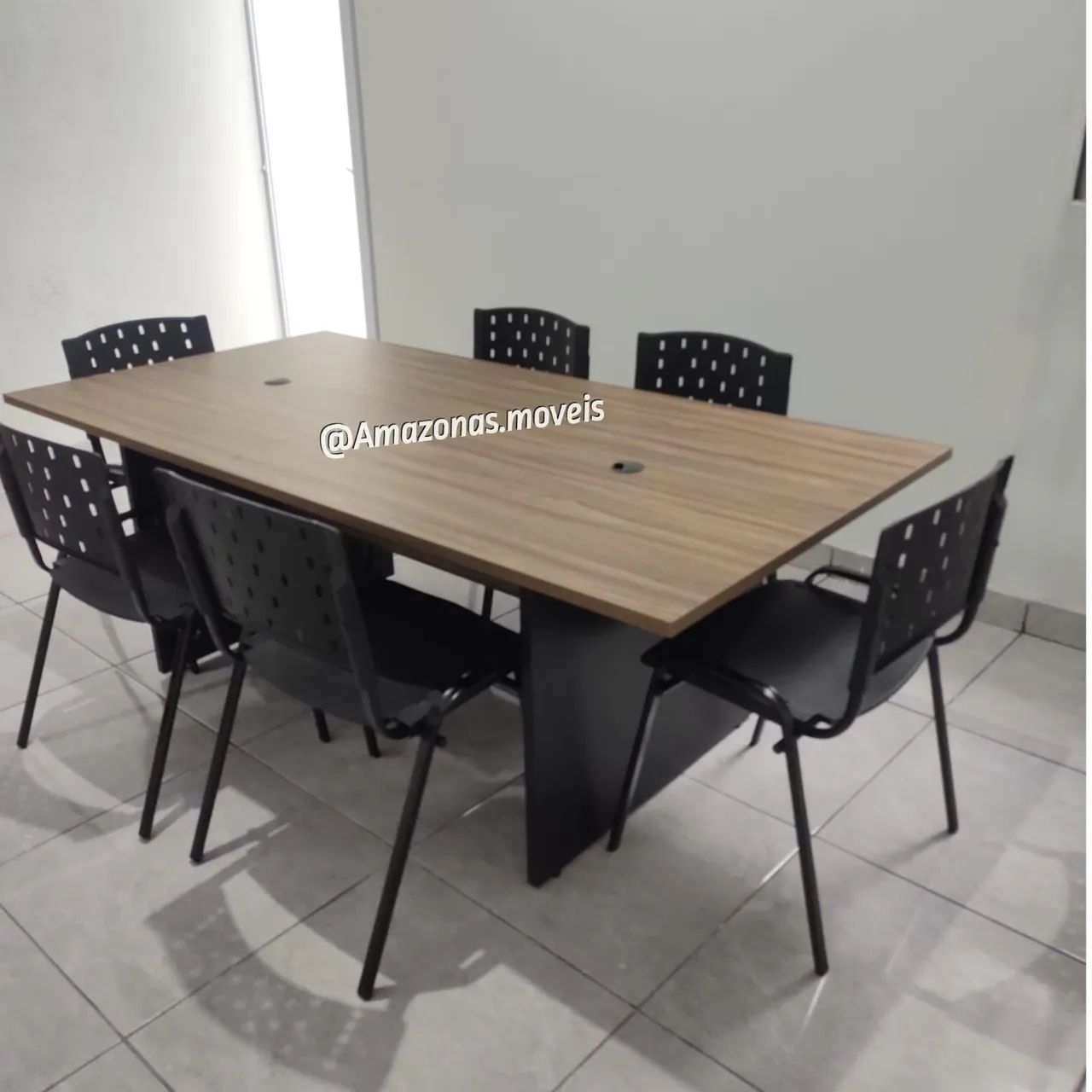 Mesa de Reunião para Escritório - Nova 