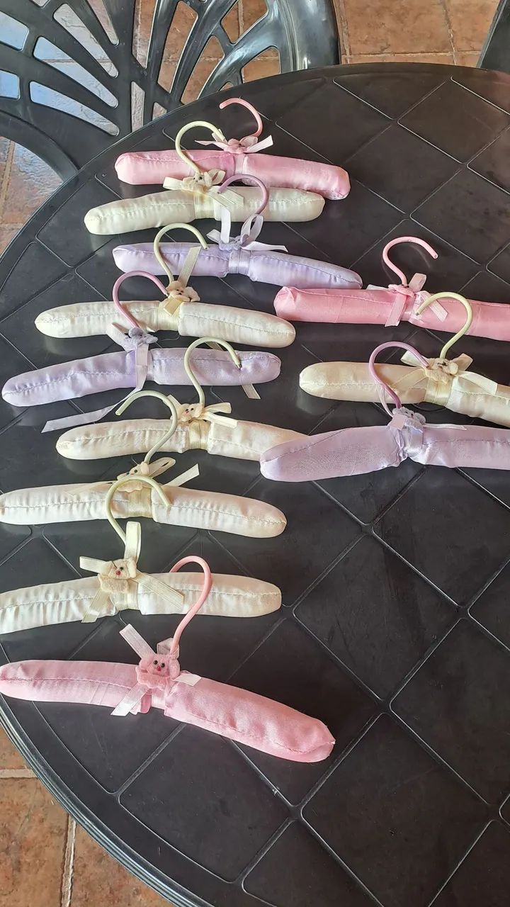 Cabides de Seda para Roupas Delicadas - 10 Peças