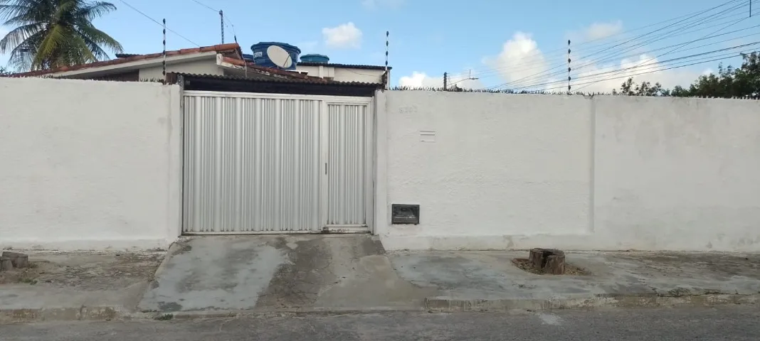 Aluga-se Casa em Cidade Satélite
