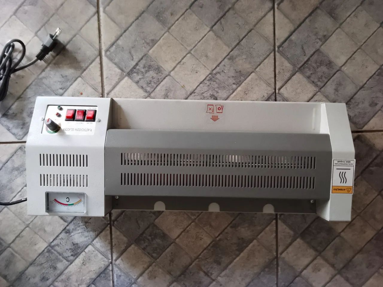 Laminadora de documentos A4