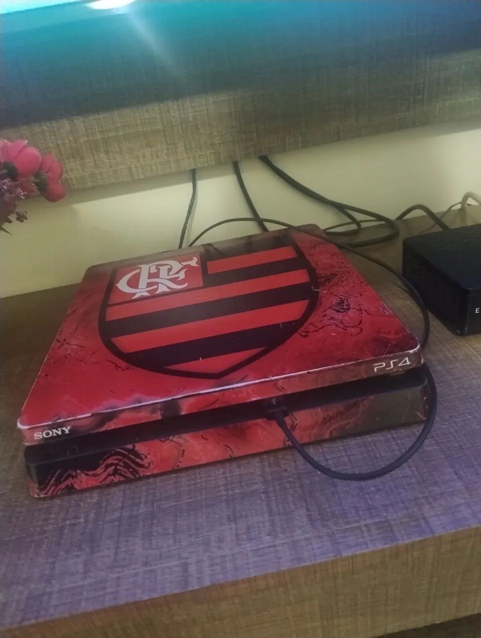 Playstation 4 com capa do Flamengo - Foto 2