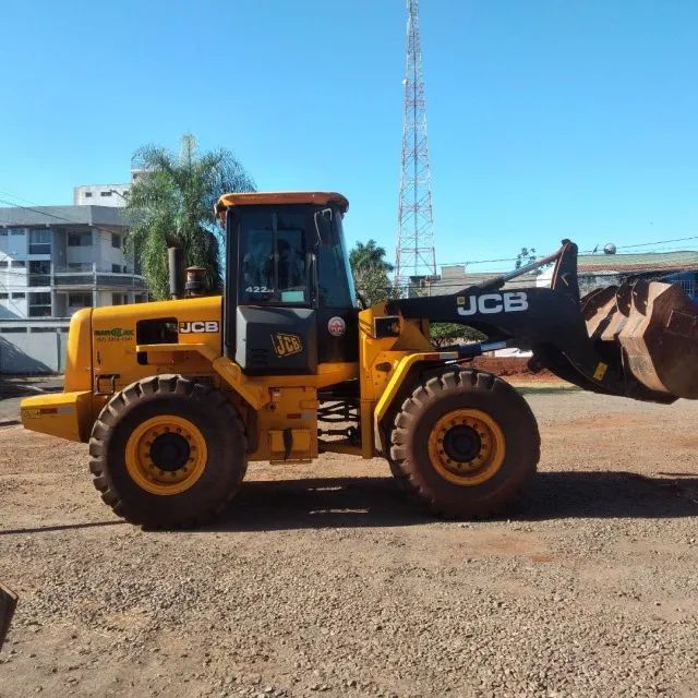 Pa carregadeira JCB 422ZX ano 2023 4.130 horas