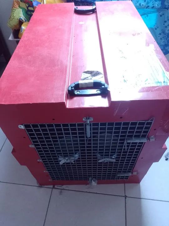 Vende-se caixa transporte de cachorro grande no porão do avião  - Foto 2