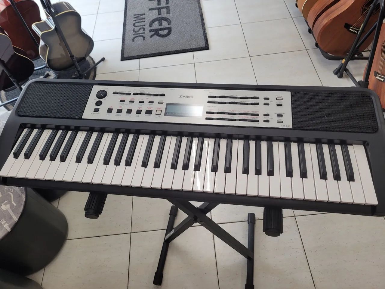 OUTLET TECLADOS - Lojas KeufferMusic teclados a partir de R$ 1.190,00