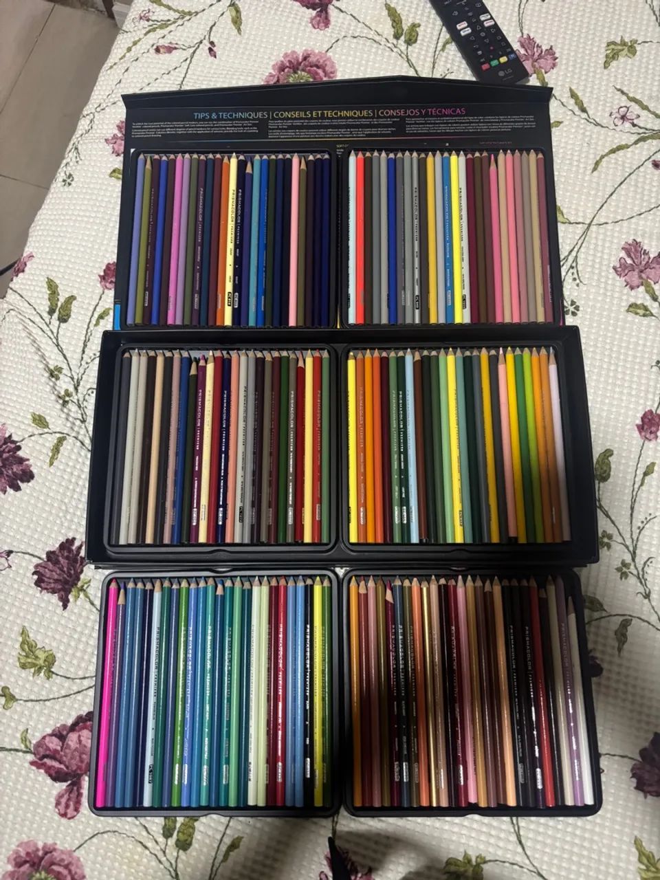 Lápis de cor Prismacolor Premier 150 cores - Foto 5