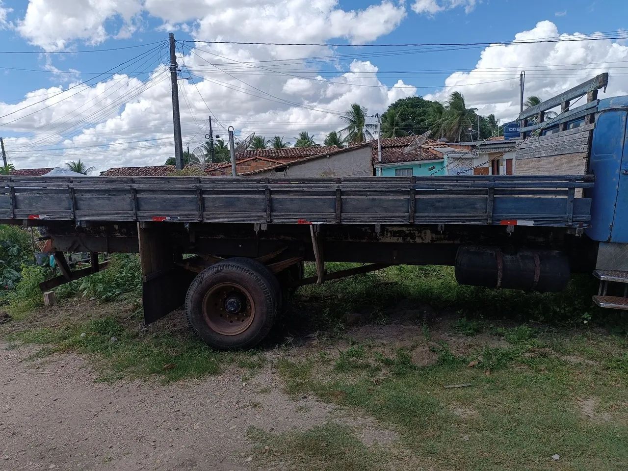 Caminhão toco vendo ou troco. - Foto 2