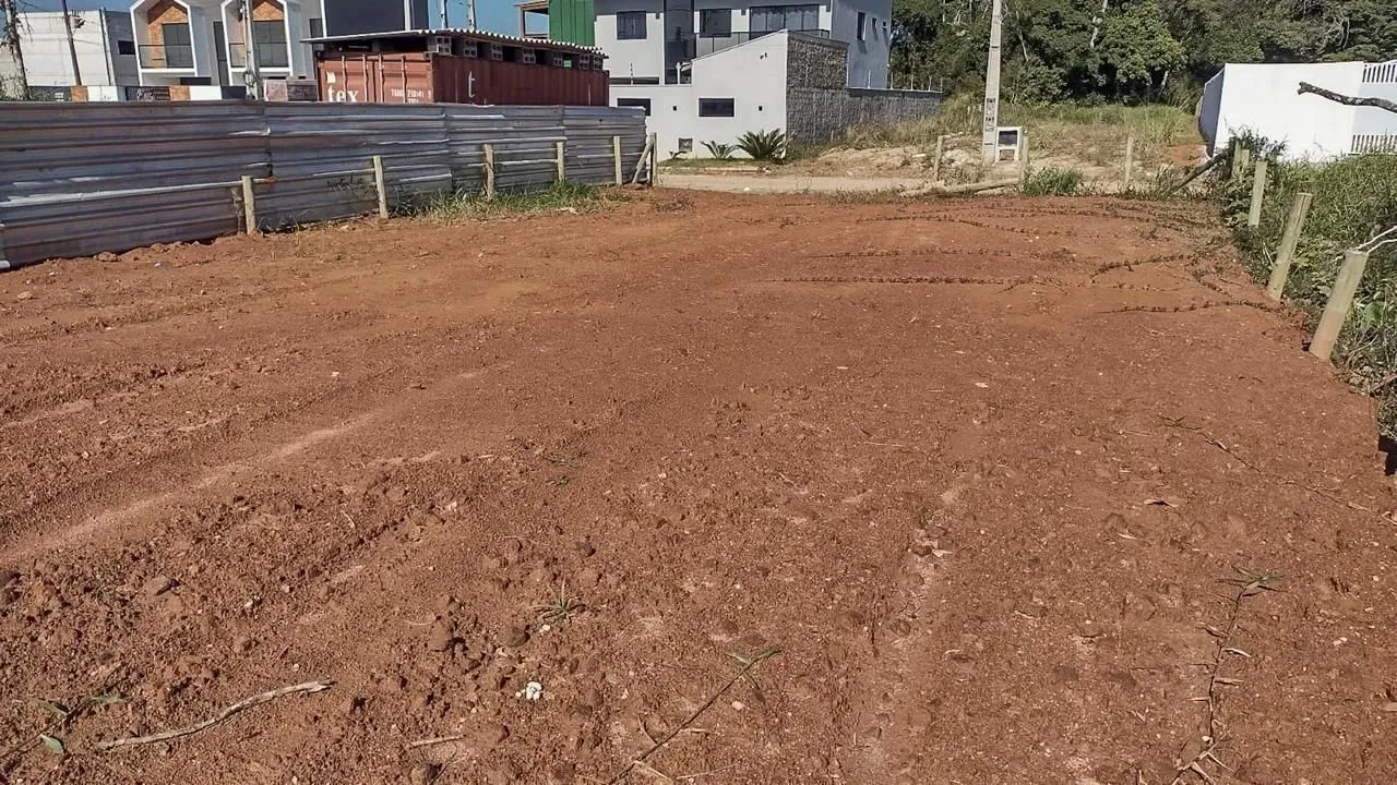 Terreno à venda, 282 m² por R$ 200.000 - Itacolomi - Balneário Piçarras/SC