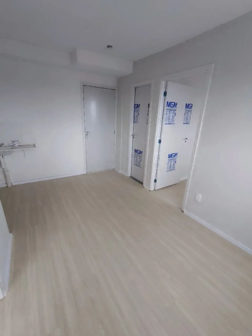 Piso Laminado Durafloor Instalado - R$ 170/m²  Pague o material apenas quando for entregue - Foto 2