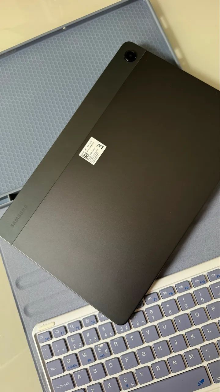 Samsung Galaxy Tab A9+ 5G + Capa com Teclado + Caixa - Foto 2